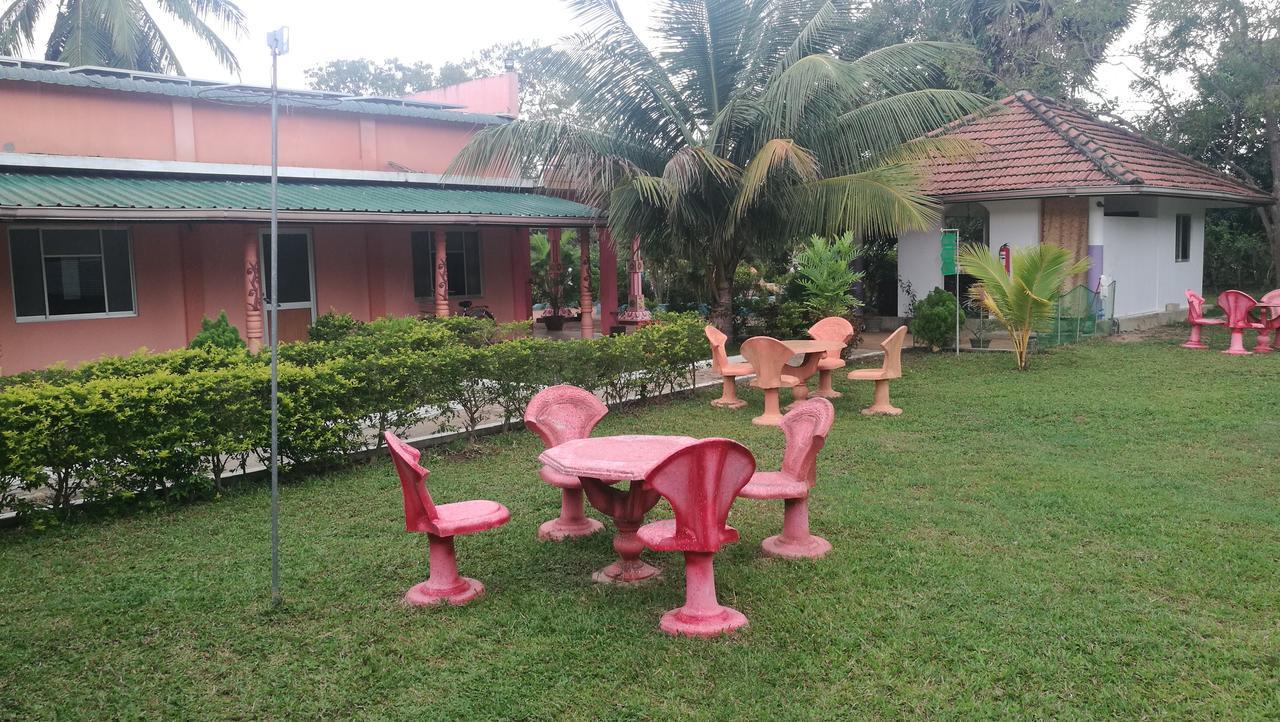 Friends Paradise Kilinochchi Exterior foto